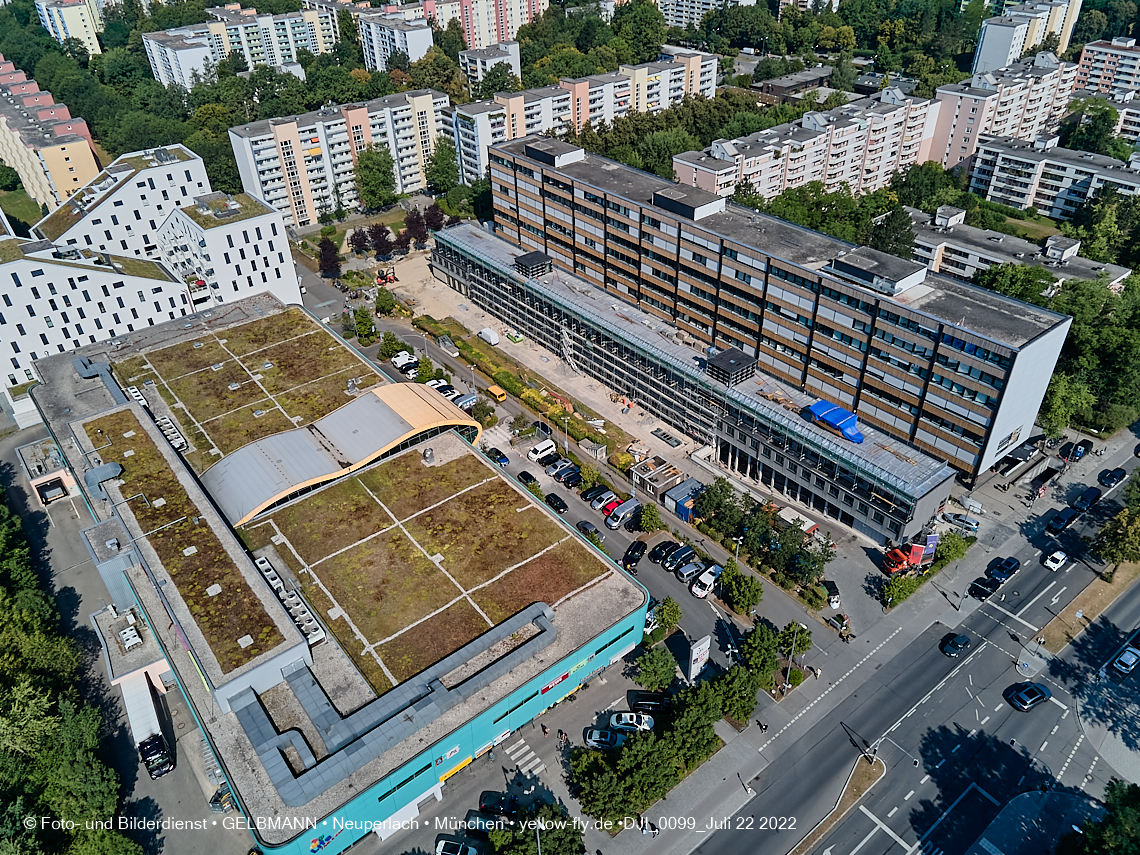 22.07.2022 - Plettzentrum und Montessori Schule in Neuperlach